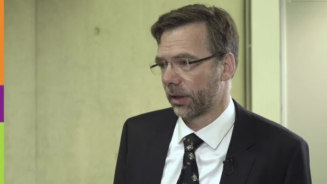 THEO Warum-muss-ich-bei-Schuppenflechte-auf-Alkohol-und-Rauchen-verzichten_ Dr- Schwichtenberg